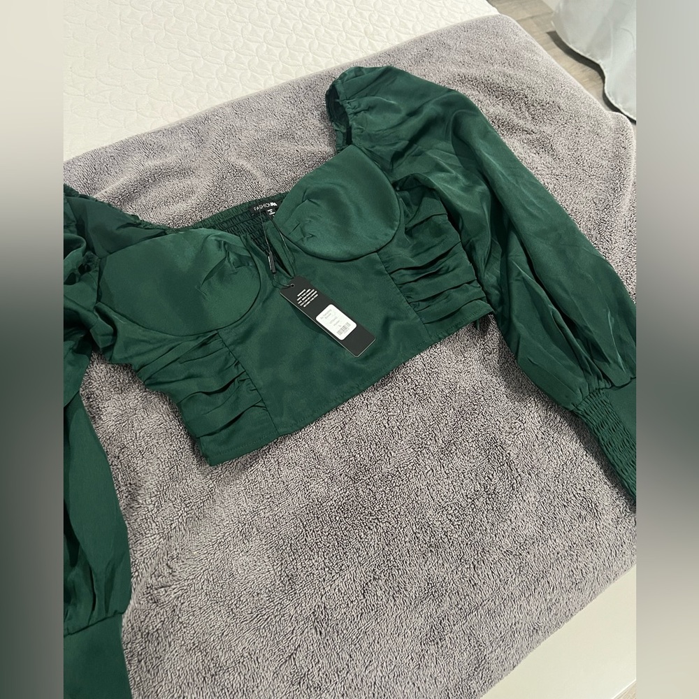 Fashionnova blouse/top.